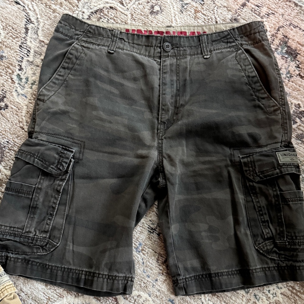 UNIONBAY Green Cargo Shorts Relaxed Fit